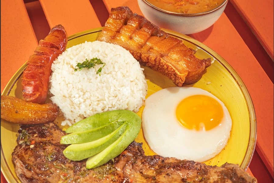 BANDEJA PAISA - Lomo/Pork